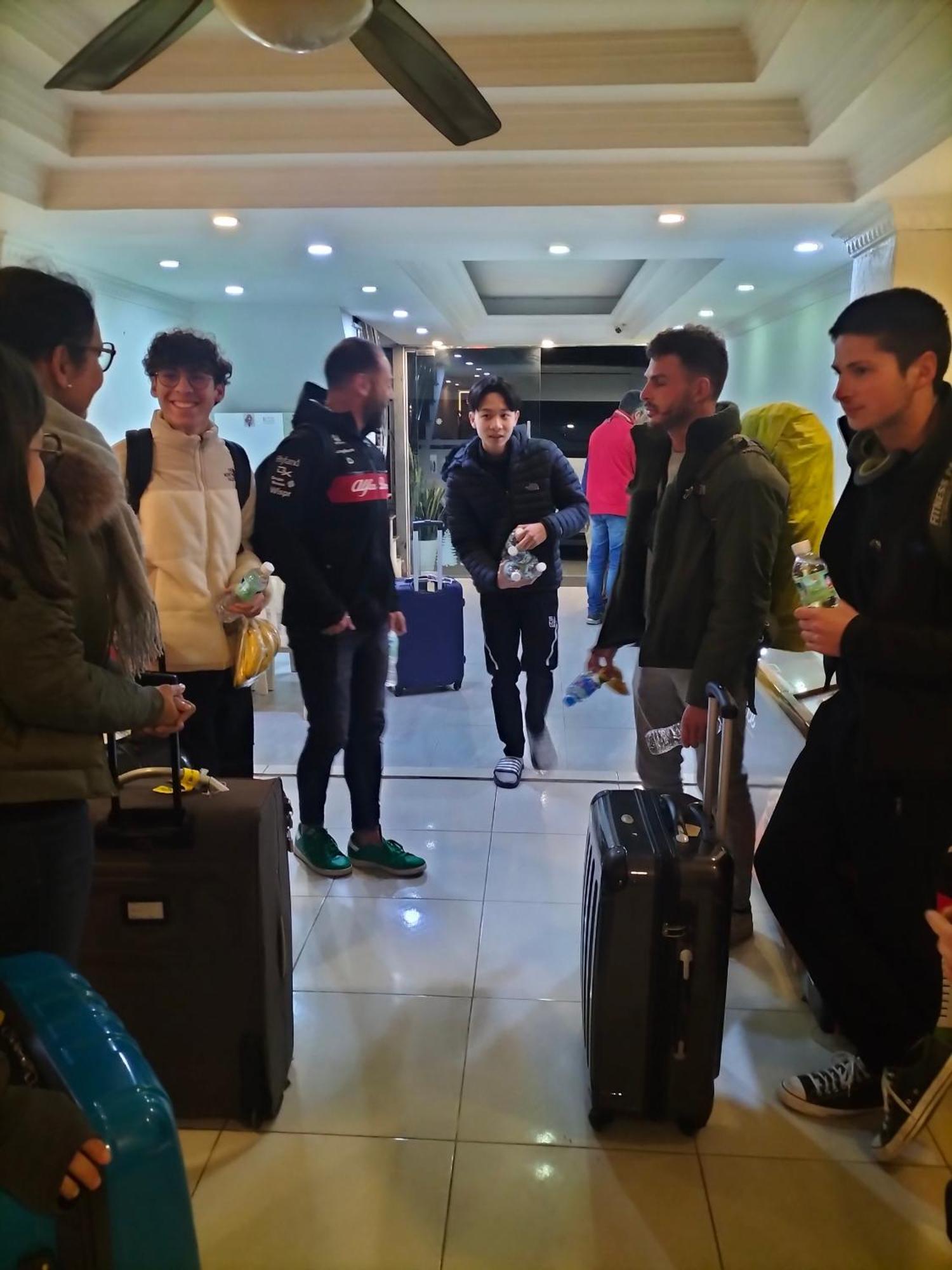 Roma Hotel Noi Bai Airport Ханой Екстериор снимка