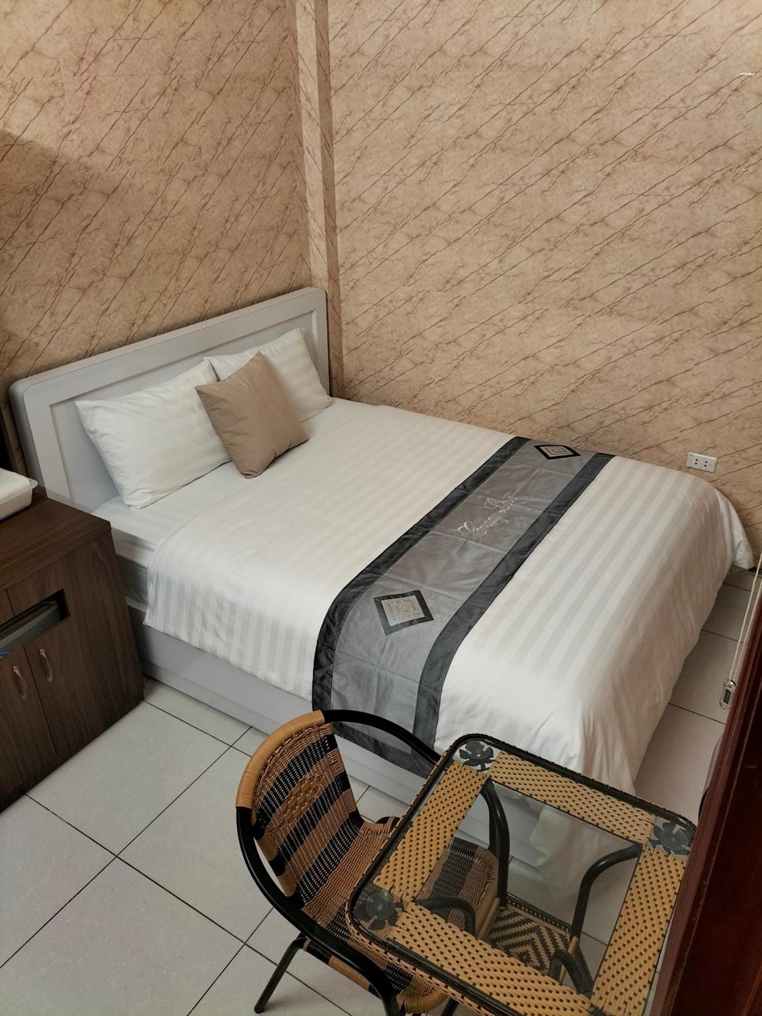 Roma Hotel Noi Bai Airport Ханой Екстериор снимка